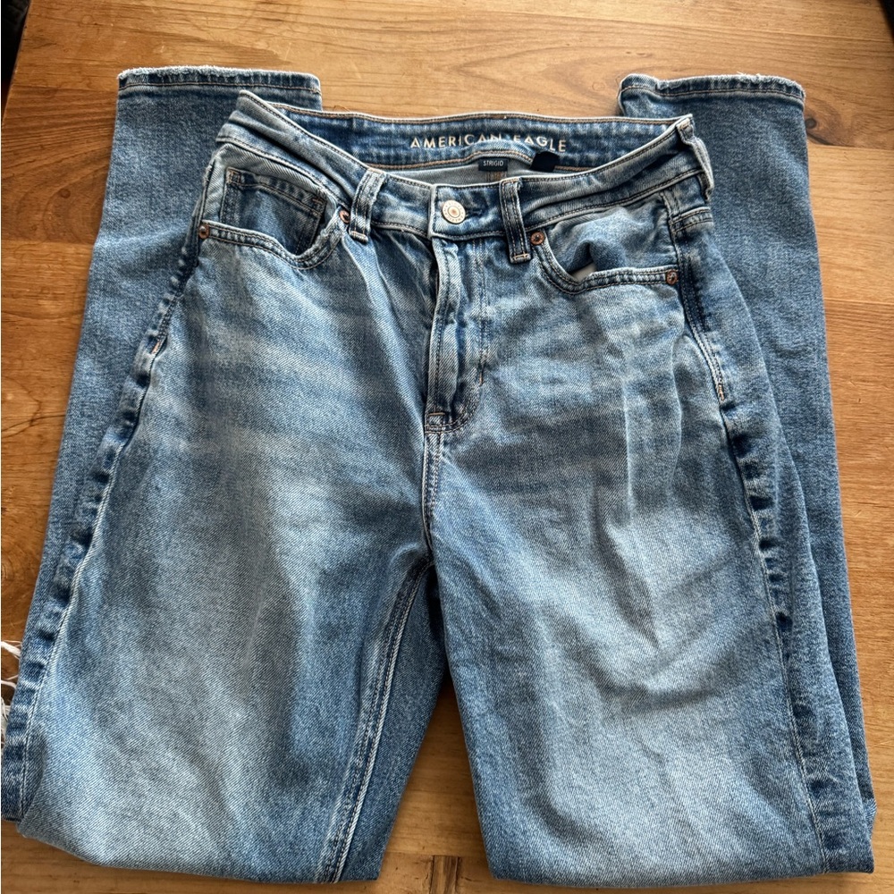 American Eagle Outfitters Light Blue Denim Jeans